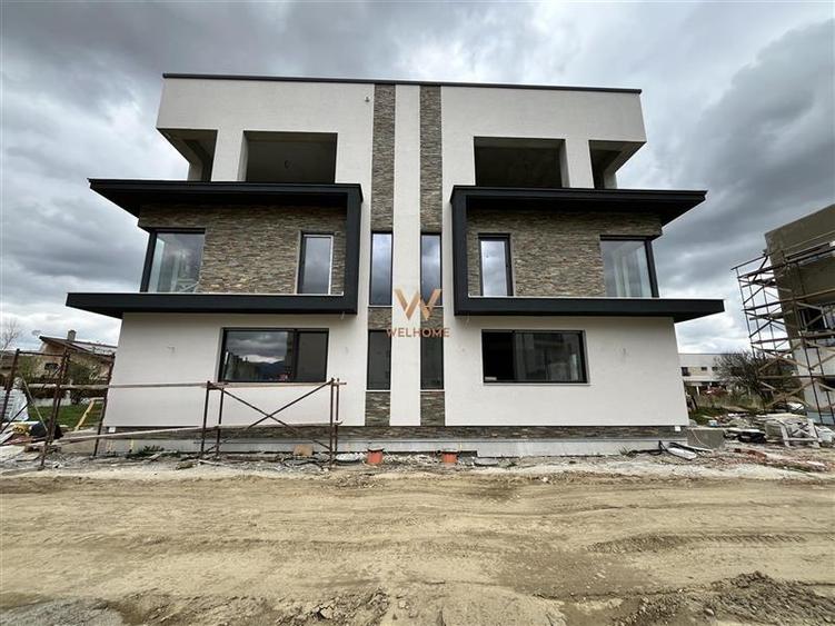 Duplex cu 4 camere cu Canalizare în Șelimbăr