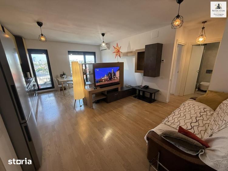 Apartament cu 2 camere semidecomandat în Grivița
