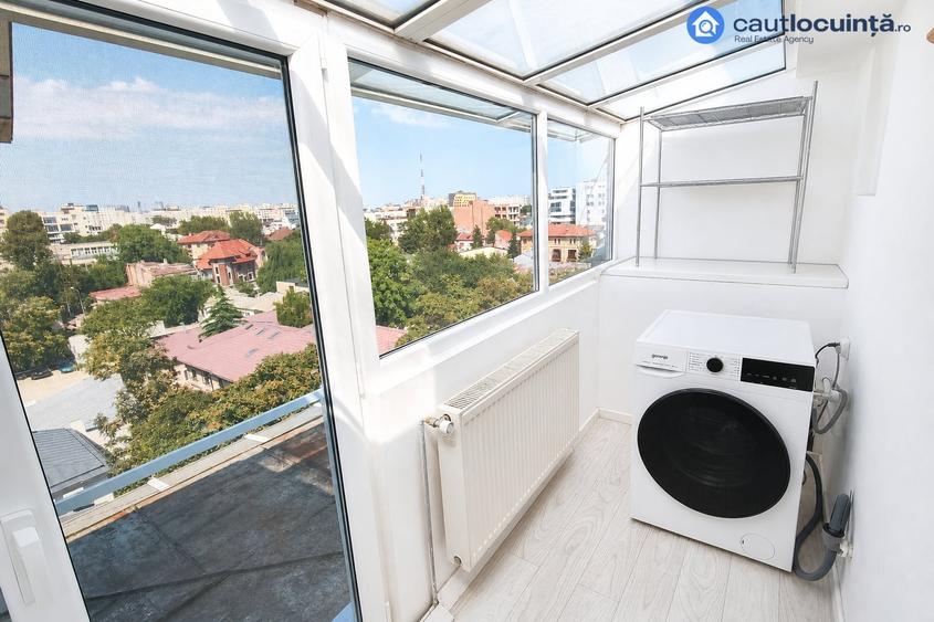 Apartament cu 2 camere semidecomandat, mobilat în P-ța Romană