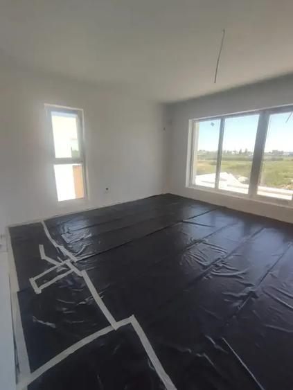 Apartament cu 2 camere decomandat în Theodor Pallady