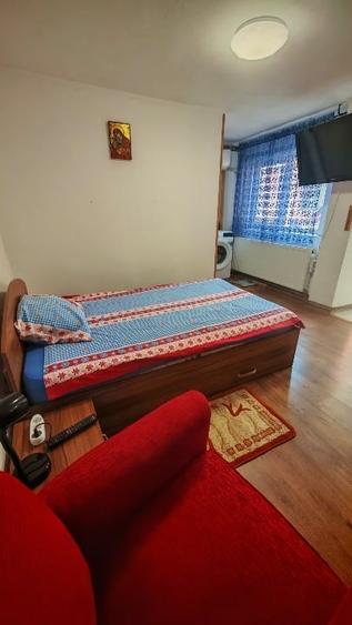 Garsonieră semidecomandată, mobilată în 13 Septembrie