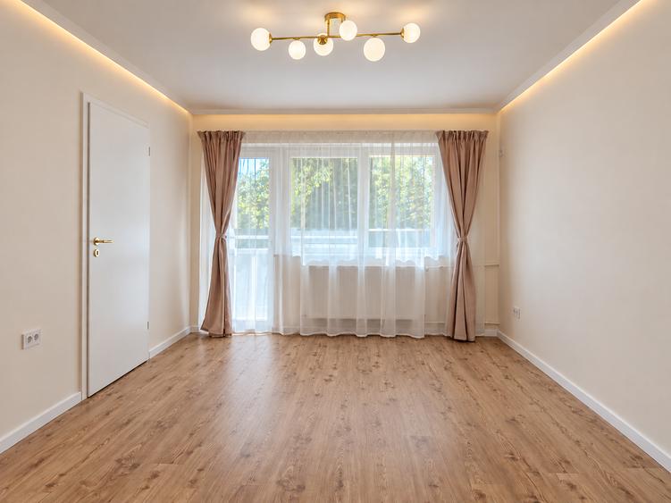 Apartament cu 3 camere semidecomandat în Drumul Taberei