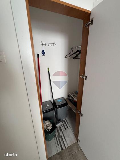 Apartament cu 3 camere decomandat în Gruia