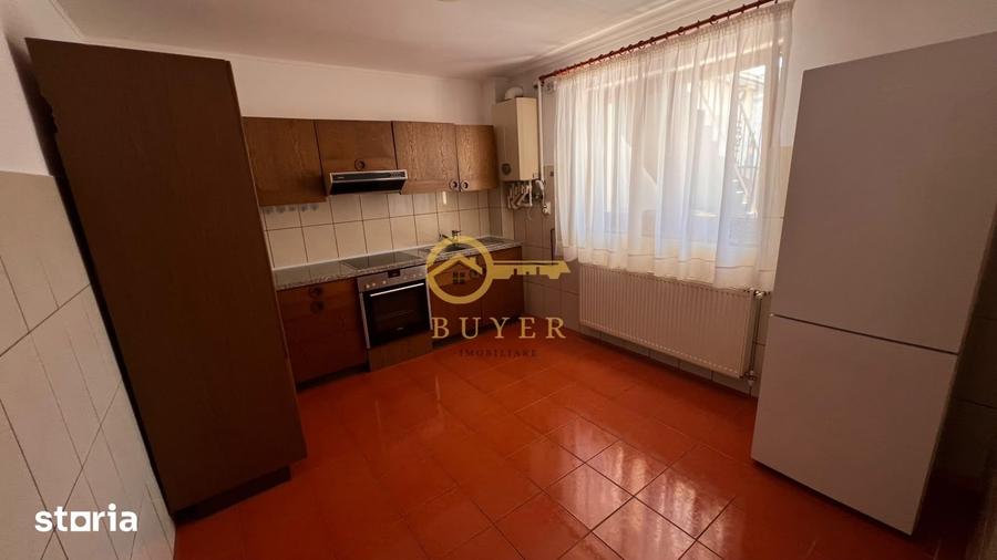 Apartament cu 3 camere decomandat în Terezian