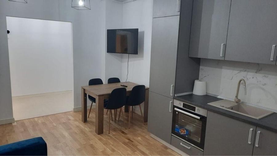 Apartament cu 2 camere decomandat în Exterior Vest