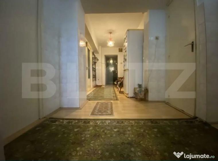 Apartament cu 3 camere decomandat în Central