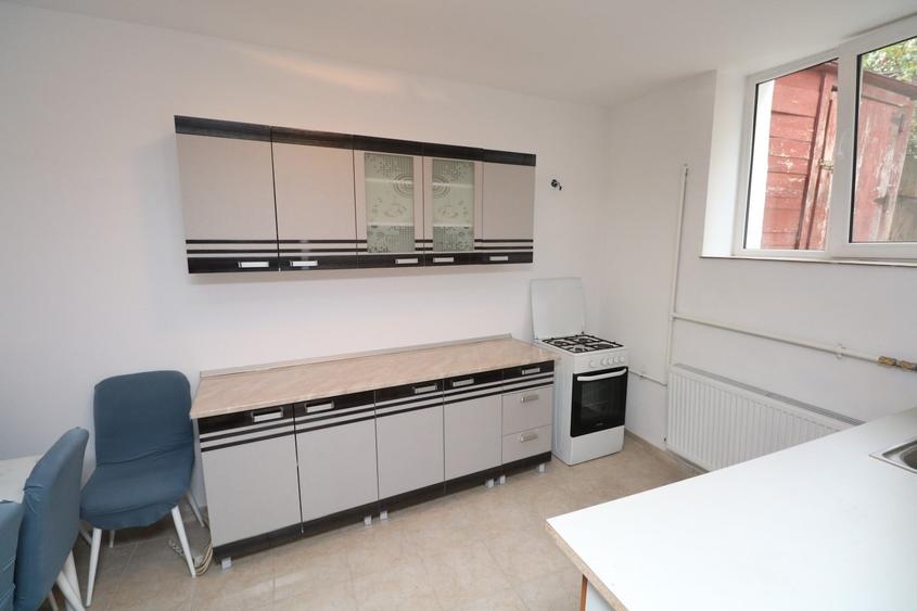 Apartament cu 2 camere decomandat, mobilat în Gara de Nord