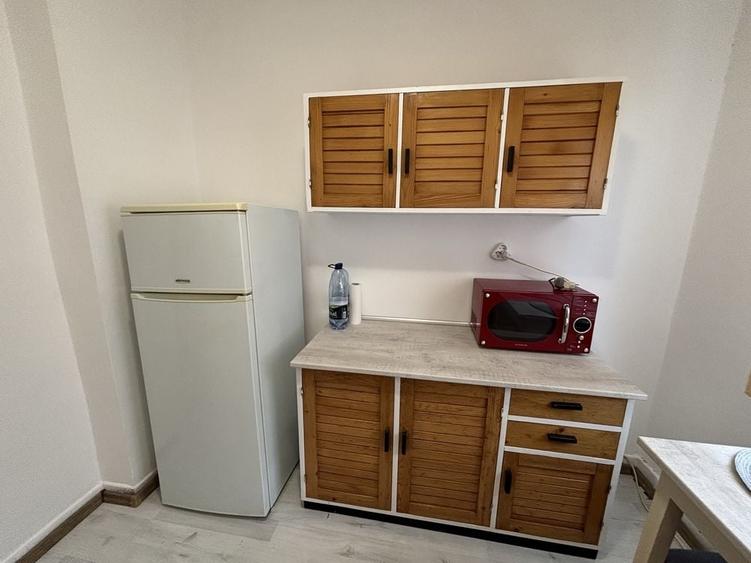 Apartament cu 2 camere decomandat în Exterior Vest