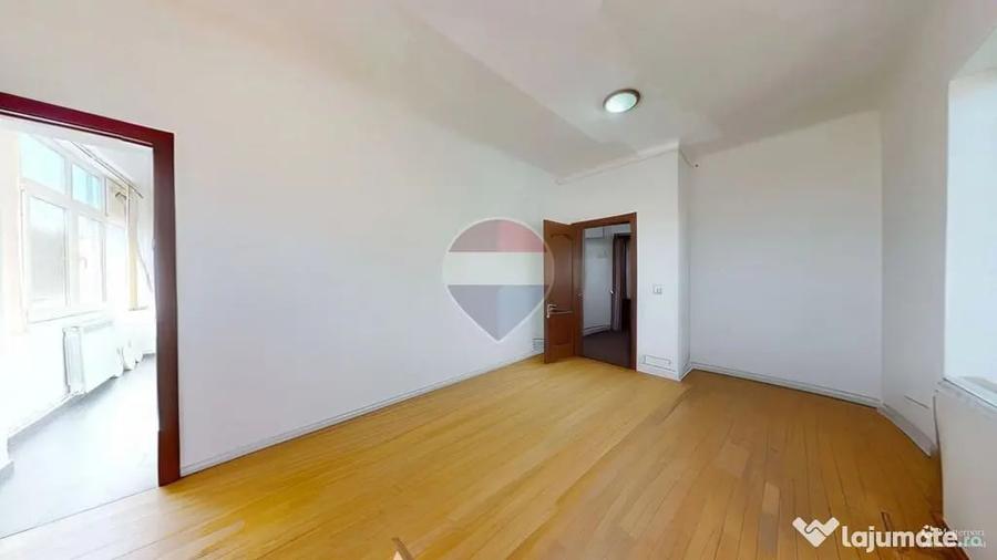 Apartament cu 2 camere decomandat în 13 Decembrie