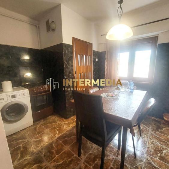 Apartament 3 camere decomandat Cetate 2 bai utilat si mobilat complet - 8