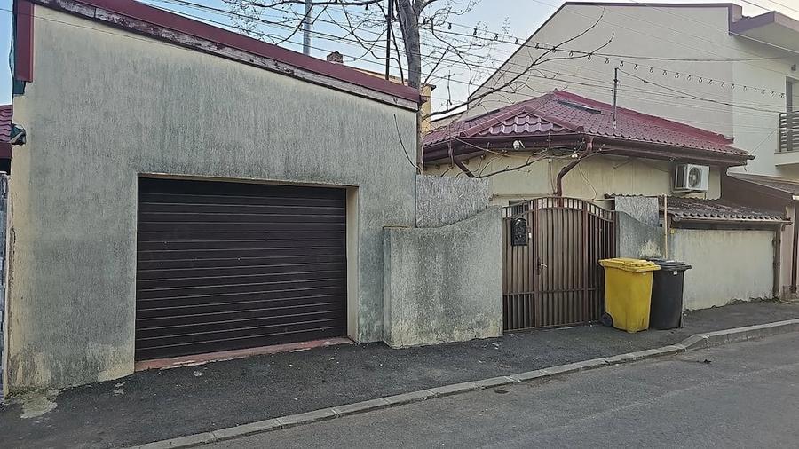Casă cu 2 camere cu Teren 200 Mp în Rahova