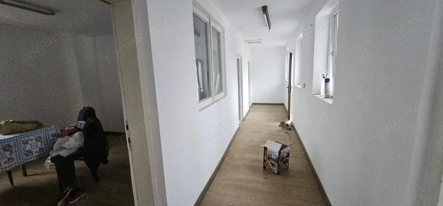 Casă cu Teren 553 Mp în Central