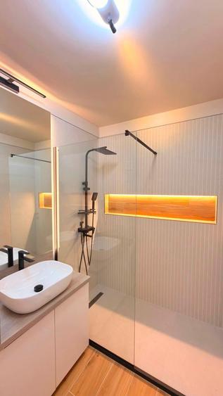 Apartament cu 3 camere semidecomandat în Florești