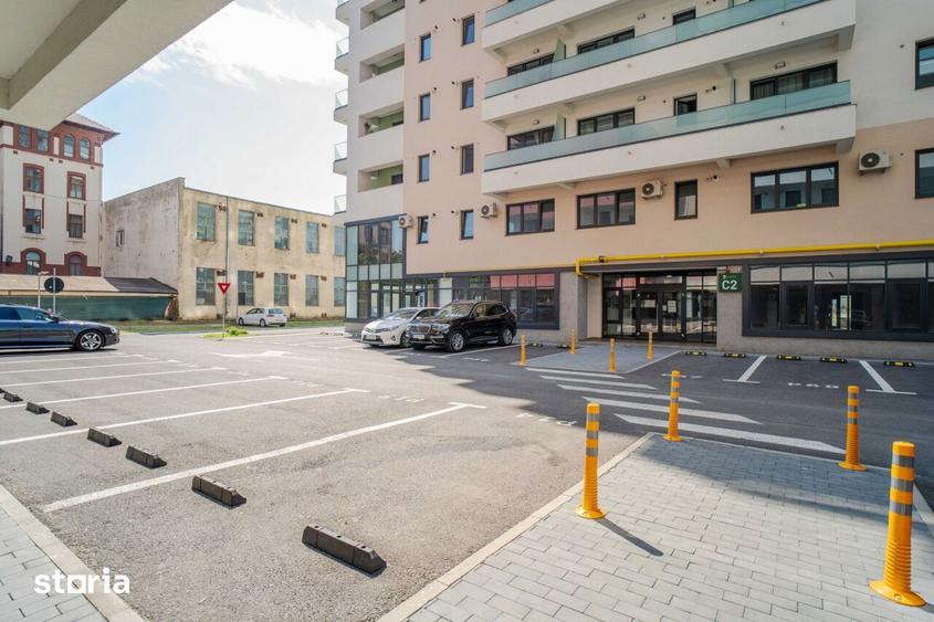 Garsonieră decomandată, mobilată în Podu Roș