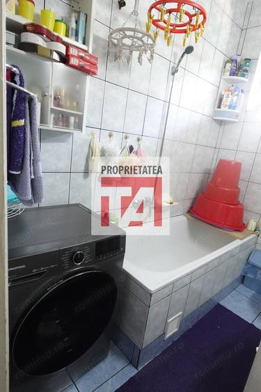 Casă cu 3 camere cu Teren 200 Mp în Central