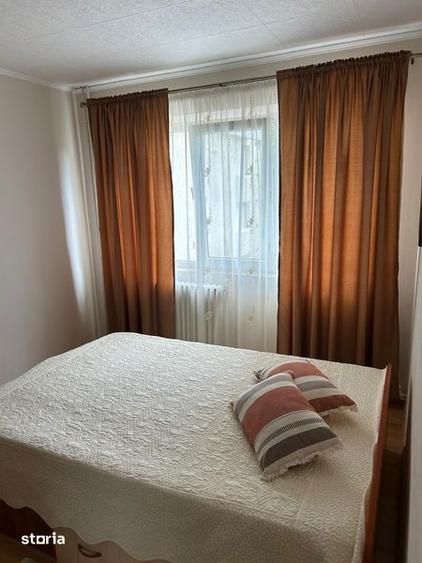 Apartament cu 3 camere, mobilat în Central
