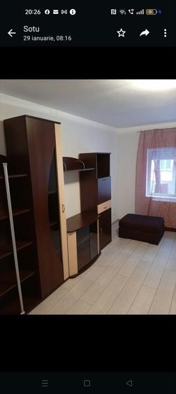 Apartament cu 3 camere decomandat în Stana