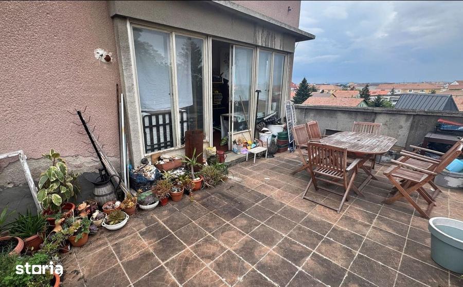 Apartament cu 5 camere în Ștrand