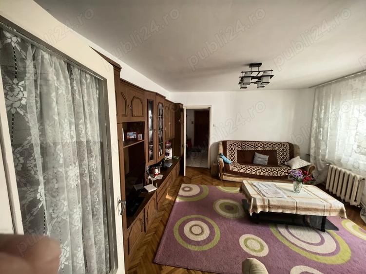 Apartament cu 2 camere semidecomandat în Lipovei