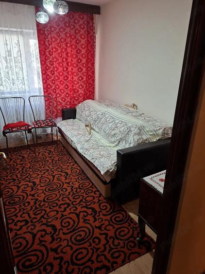 Apartament cu 3 camere decomandat în Ultracentral
