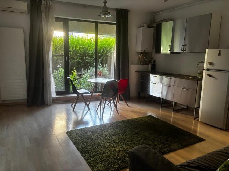 Apartament cu 2 camere semidecomandat, mobilat în Bucureștii Noi