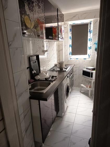 Apartament cu 2 camere decomandat în Tei