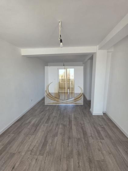 Apartament cu 3 camere decomandat în Torontalului