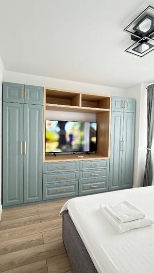 Apartament cu 2 camere semidecomandat, mobilat în Ultracentral