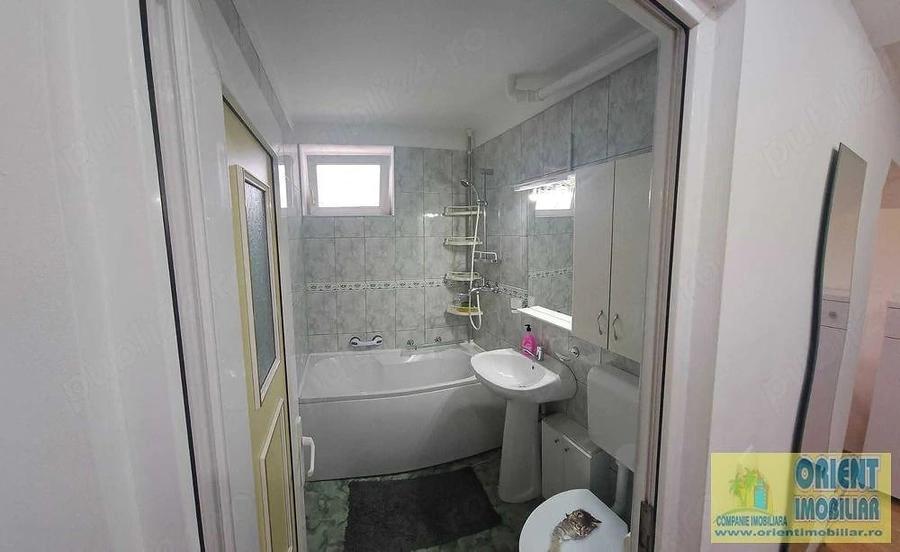 Apartament cu 2 camere semidecomandat în Tomis III