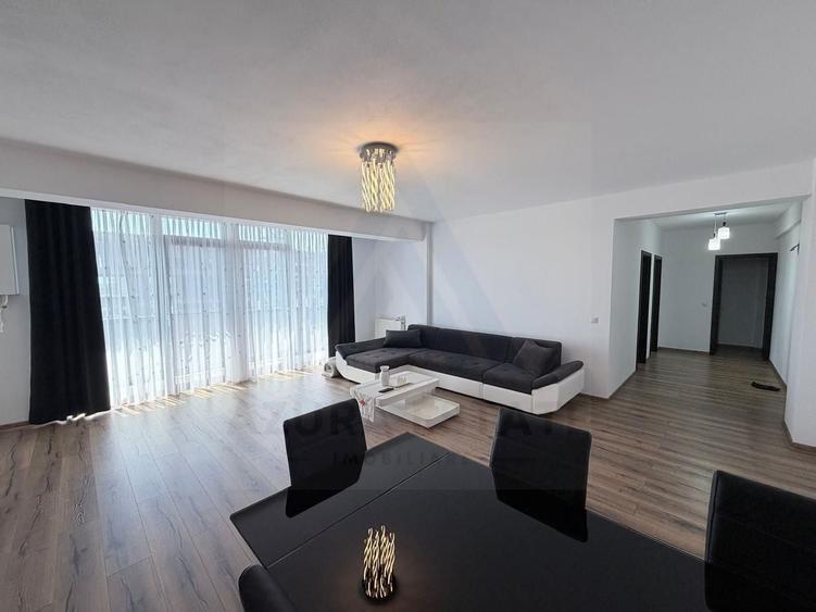 Apartament cu 3 camere semidecomandat, mobilat în Șelimbăr
