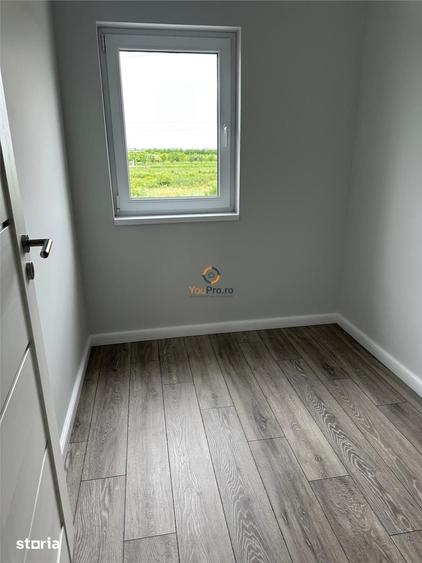 Casă cu 4 camere cu Teren 274 Mp în Remetea Mare