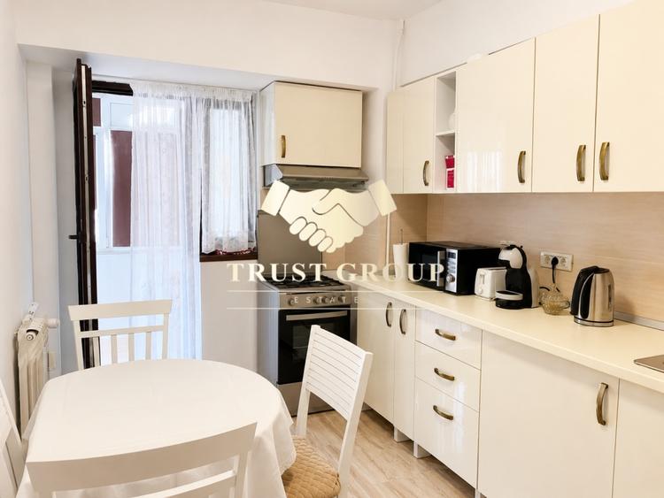 Apartament cu 3 camere decomandat în Victoriei