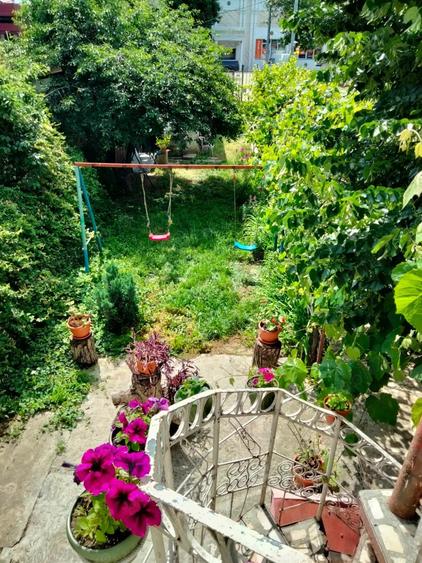 Casă cu 5 camere cu Teren 550 Mp în Colentina