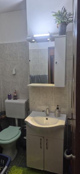 Apartament cu 3 camere decomandat în Găvana