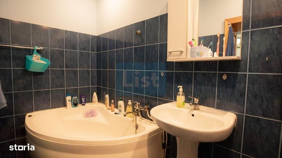 Casă cu 4 camere în Muncitoresc