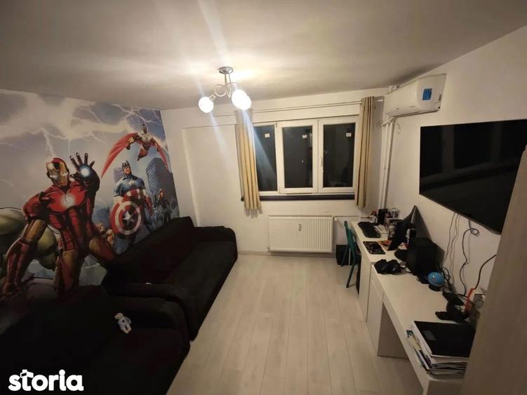 Apartament cu 3 camere decomandat, mobilat în Decebal