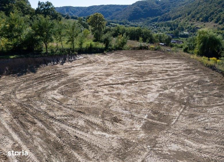 Teren de 1450 mp, în Central