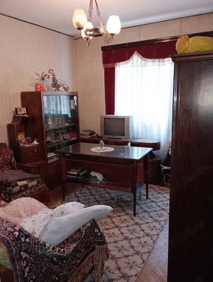 Apartament cu 3 camere decomandat în Mazepa 1