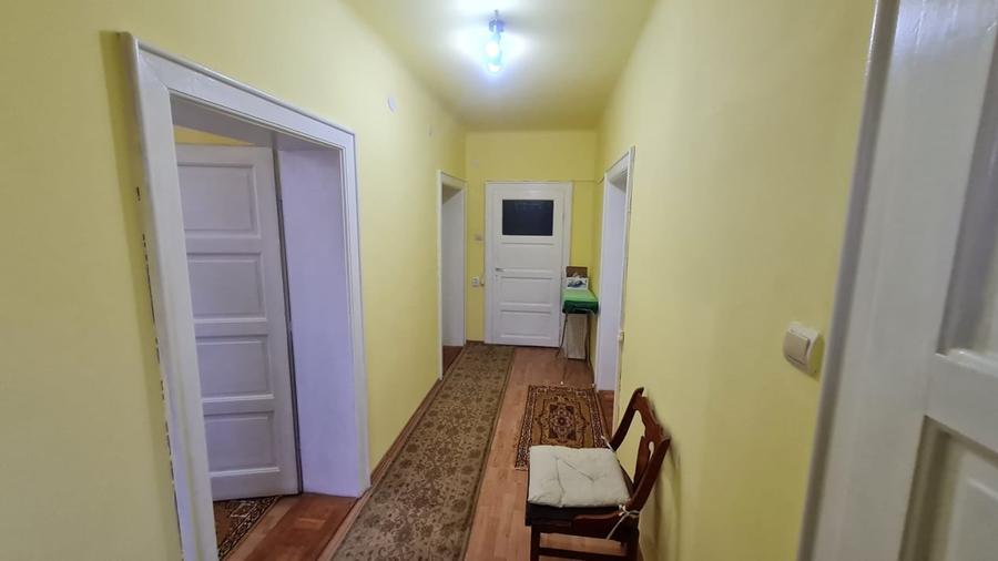 Apartament cu 2 camere, mobilat în Calea Dumbrăvii