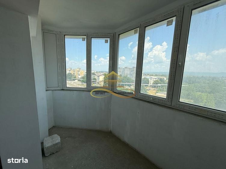 Apartament cu 3 camere decomandat în Narcisa