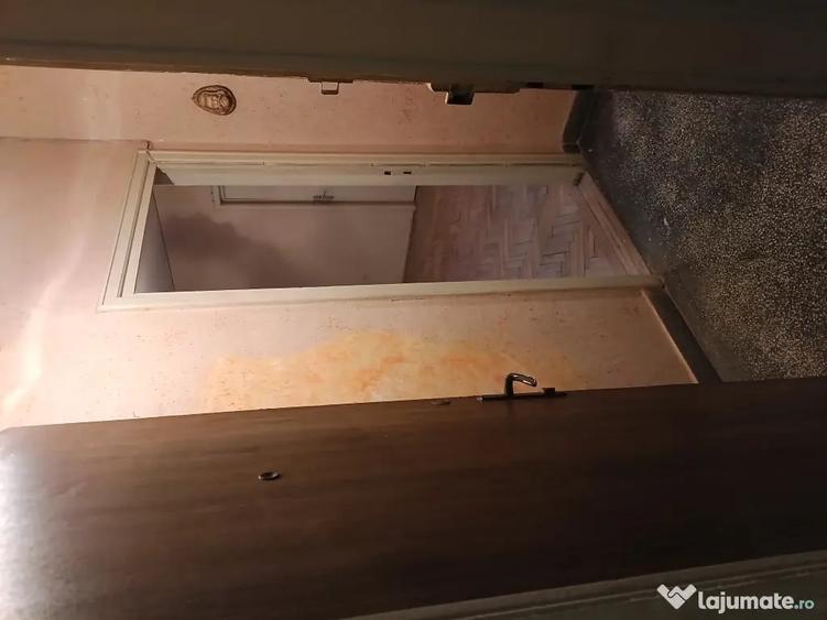 Apartament cu 2 camere nedecomandat în Central