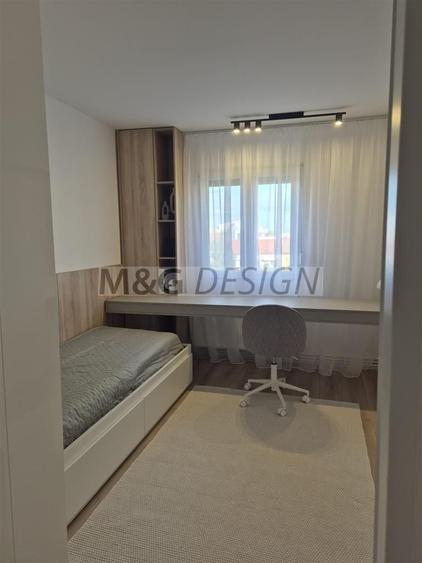Apartament cu 3 camere semidecomandat, mobilat în Circumvalațiunii