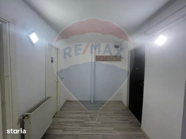 Spa?iu comercial de 60mp b dul Independentei - 9