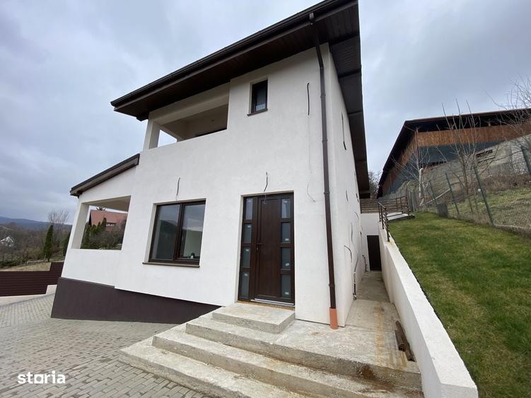 Comision 0% | Casa premium 4 camere de vanzare in ansamblu modern | St - 2