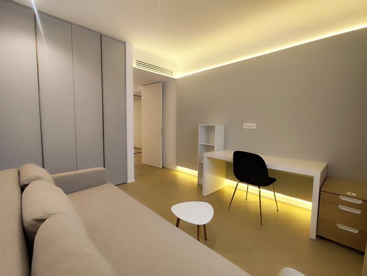 Apartament cu 3 camere decomandat în Cotroceni