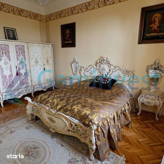 Casă cu 4 camere cu Teren 10000 Mp în Sălard