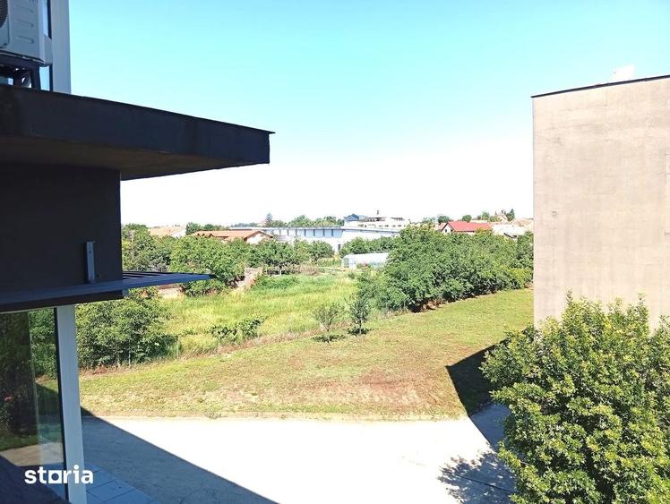 Apartament cu 3 camere decomandat în Aradul Nou