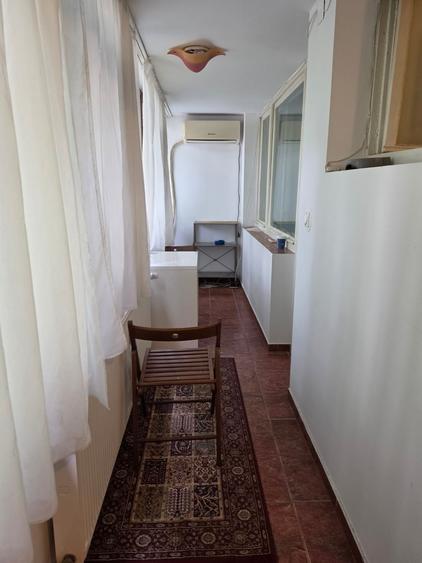 Garsonieră decomandată în Baba Novac