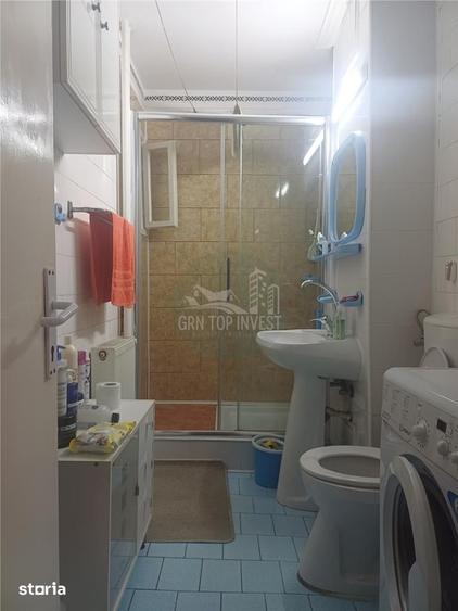 Apartament cu 4 camere decomandat în Vasile Aaron