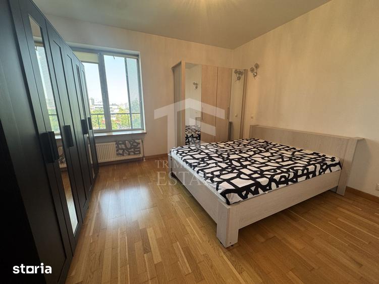 Apartament cu 3 camere în Văcăresti
